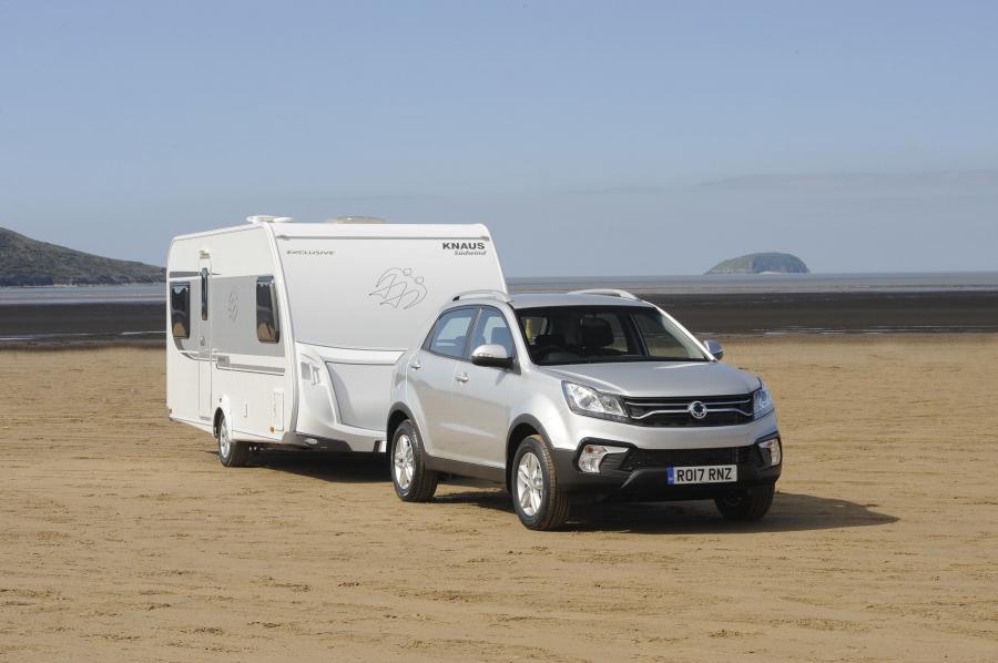  SsangYong Korando SE 4x4 2017 года  (UK) (фото 2 из 10)
